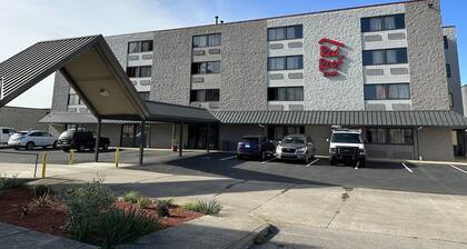 Red Roof Inn Charleston - Dunbar