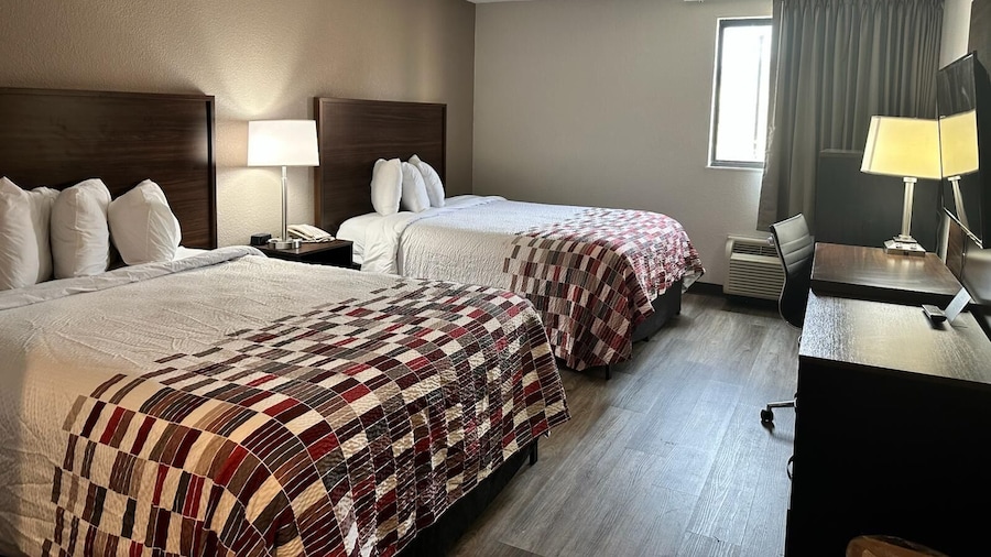 Red Roof Inn Charleston - Dunbar
