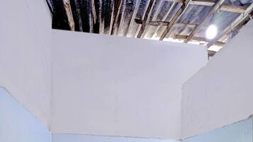 Dobbeltrom – basic | Bad | Dusj og såpe