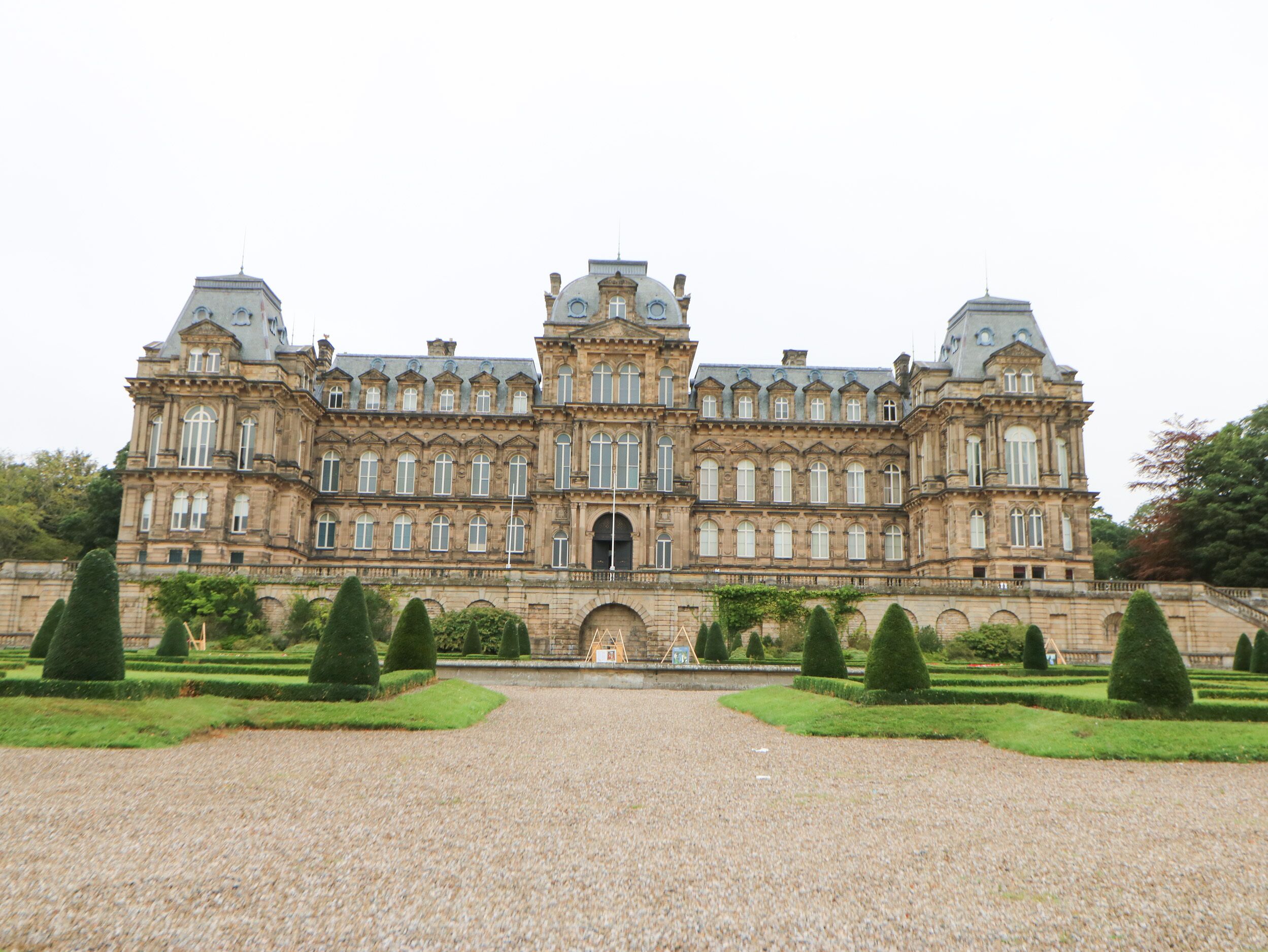 المنشأة من الخارج