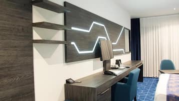 1 bedroom, in-room safe, iron/ironing board, free WiFi