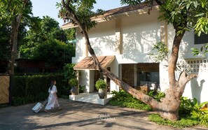 Front of property - Villa ALANNA (Chiang Mai)
