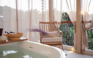 MOON BATH SUITE | Terrace/patio