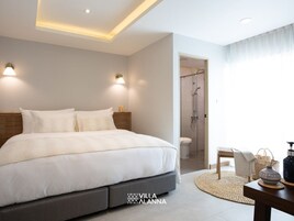 KHU-MUANG SUITE | Premium bedding, minibar, in-room safe, individually decorated