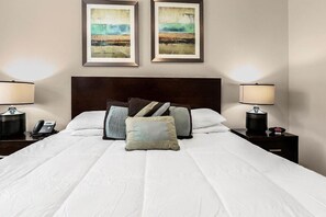 3 habitaciones, tabla de planchar con plancha y cuna de viaje