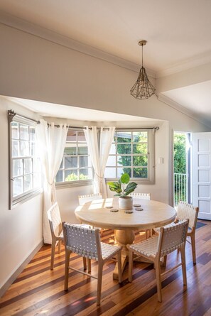 تناول الطعام