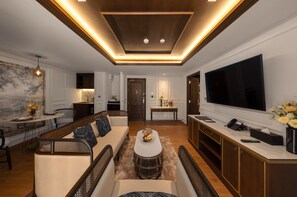 Chino Honeymoon Suite Pool View | Badezimmer