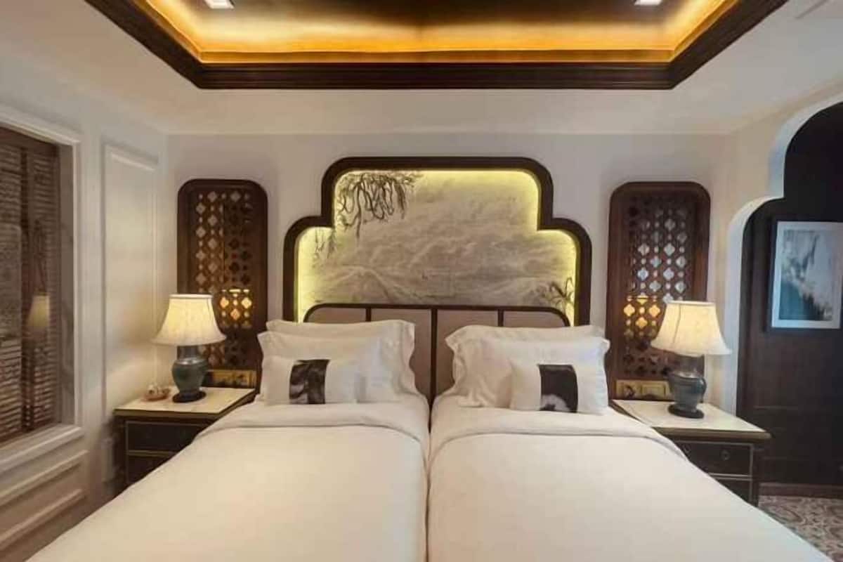 Egyptian cotton sheets, premium bedding, down comforters