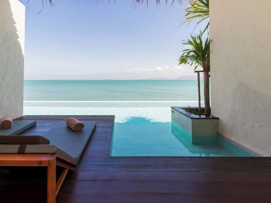 Beach front Pool Access | In-room safe, desk, blackout drapes, free WiFi