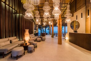 Front of property - The Flow Samui Beach Resort (Koh Samui)