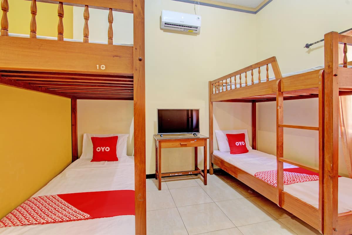 Standard Single Room | Free WiFi, bed sheets