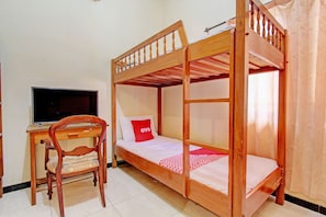 Standard Single Room | Free WiFi, bed sheets
