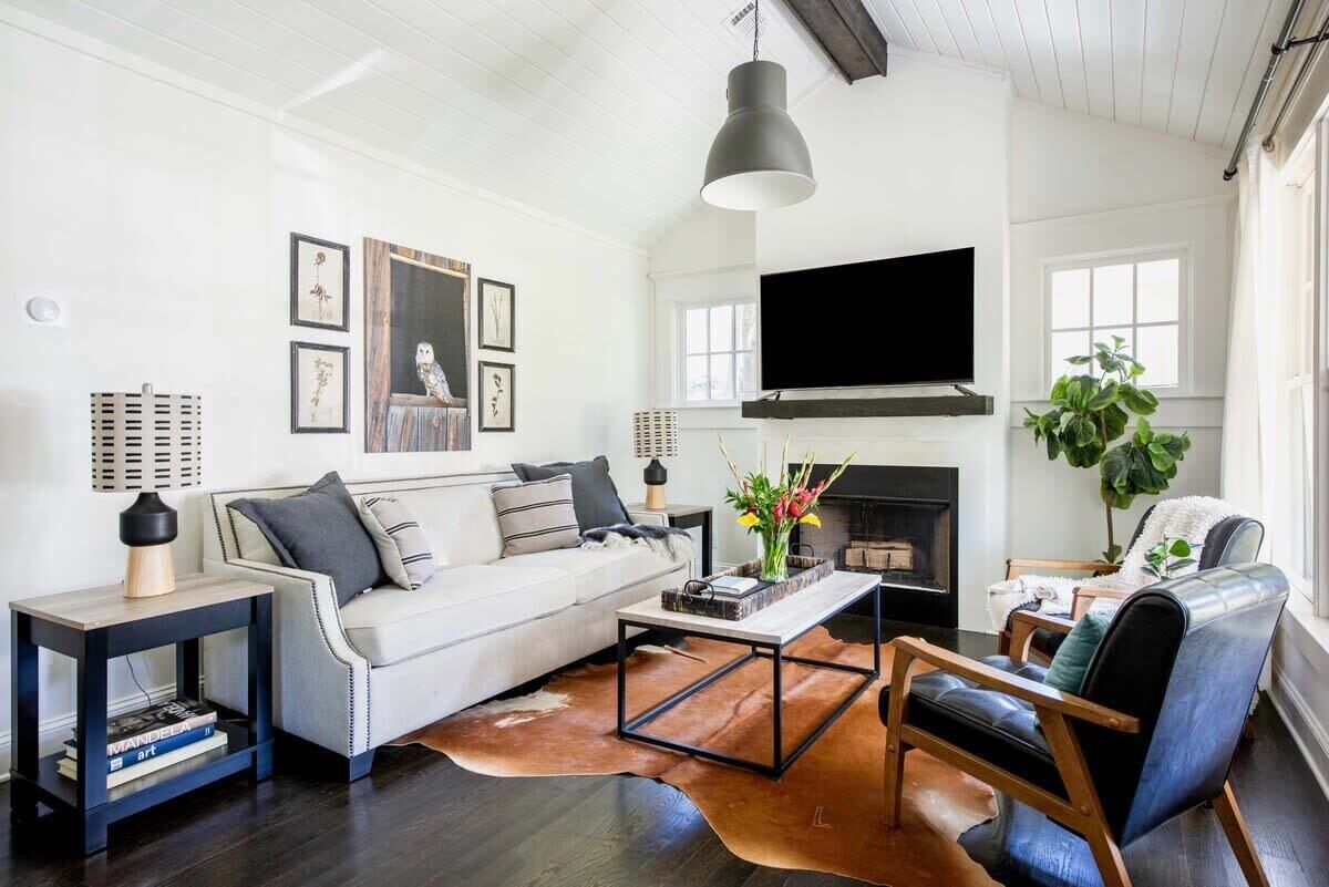 Ready Aim by Minty Living