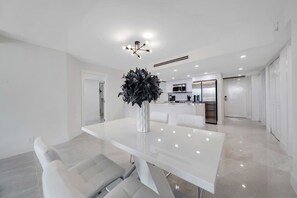 Dining - 4BR Coastal Bayfront Haven (Miami)