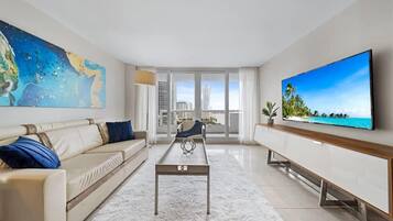 Televisión y oficina