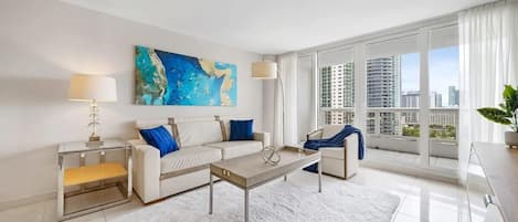 Téléviseur, bureau