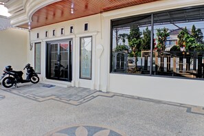 ด้านหน้าที่พัก