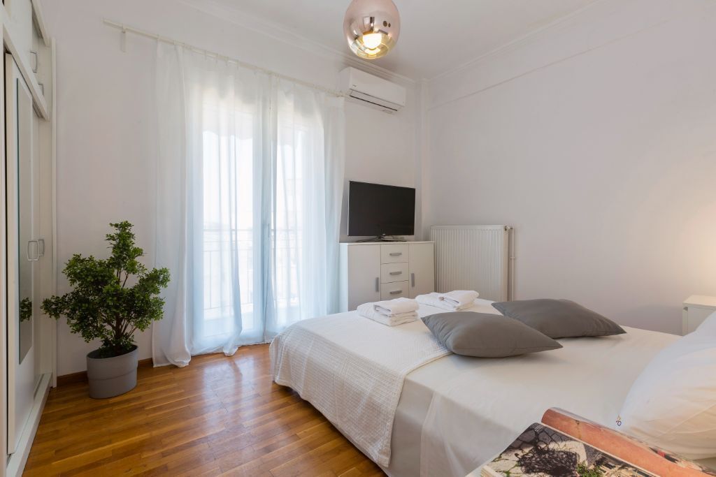 2 dormitorios, tabla de planchar con plancha, wifi y ropa de cama