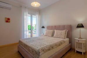 2 slaapkamers, een strijkplank/strijkijzer, wifi, beddengoed