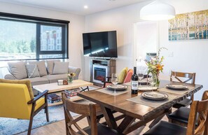 Unclassified image, 5 of 30, button