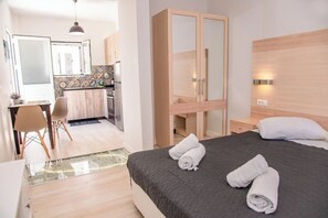 1 bedroom, iron/ironing board, WiFi, bed sheets