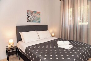 1 bedroom, WiFi, bed sheets