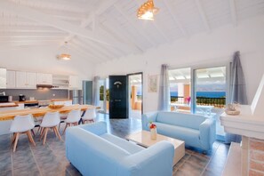 Interior - A 3 bedrooms villa with a pool and amazing views! (QWFH+39 Kassiopi, Greece)