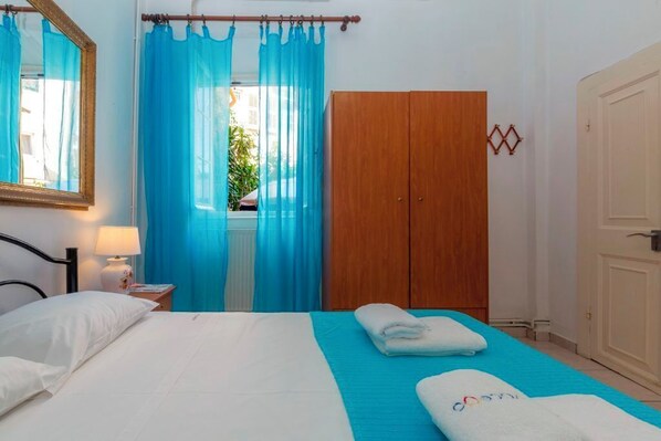 1 chambre, fer et planche Ă repasser, Wi-Fi, literie fournie