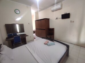 Habitación doble Deluxe | Escritorio, espacio para trabajar con laptop y wifi gratis 