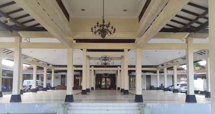 Capital O 93024 Hotel Ganesha