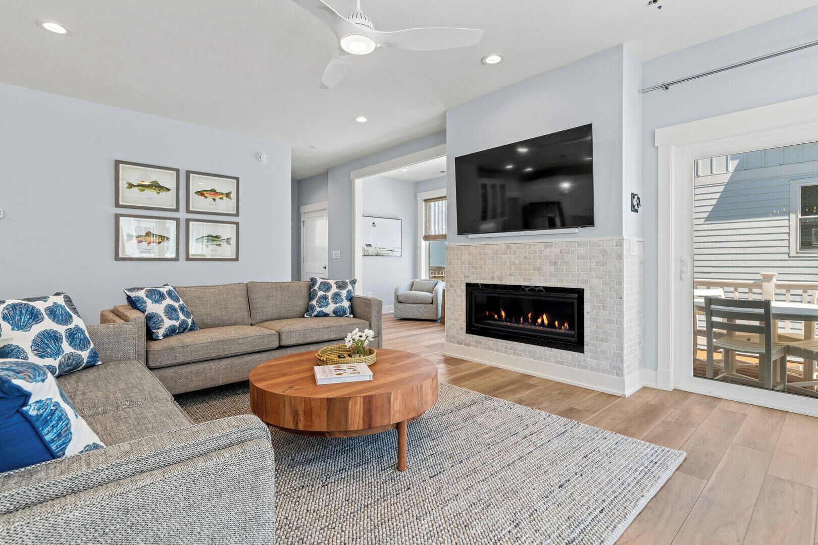 Fernseher, Kamin, Videospiele