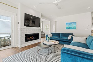 Téléviseur, foyer, jeux vidéo