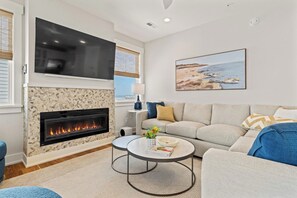 Televisión, chimenea y videojuegos 