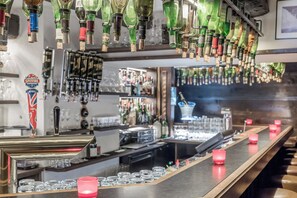 Bar (en el alojamiento)