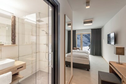Mondschein Hotel and Chalet