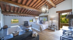 7 dormitorios, Internet, ropa de cama