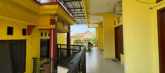 OYO Life  93036 Eddy Homestay Syariah