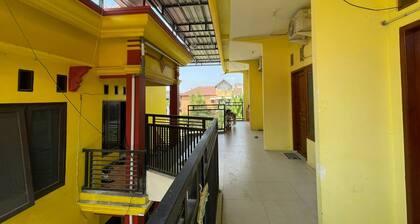 OYO Life 93036 Eddy Homestay Syariah