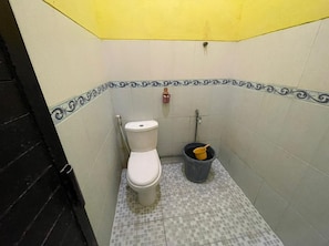 Standard Double Room | Bathroom | Shower, soap