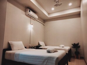 Habitación básica doble | Wifi gratis y ropa de cama 