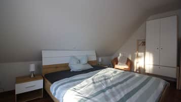 1 dormitorio, cuna de viaje, wifi y ropa de cama