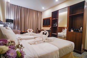 Habitación estándar con 1 cama doble o 2 individuales | Sistema de insonorización, tabla de planchar con plancha, wifi gratis