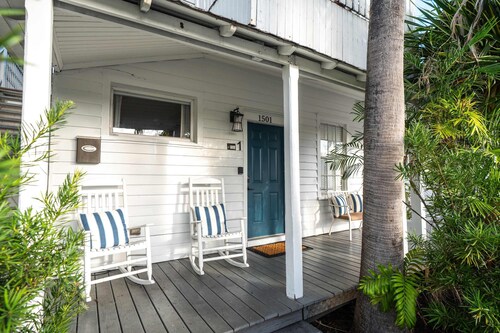 The Elizabeth Suite | 1 bedroom condo, shared pool