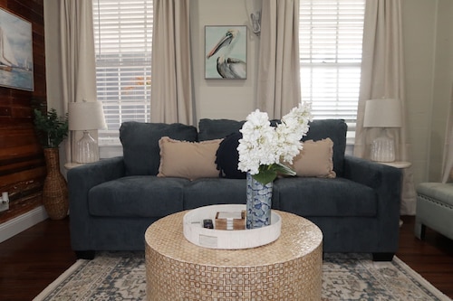 The Elizabeth Suite | 1 bed, 1 bath w/shared pool