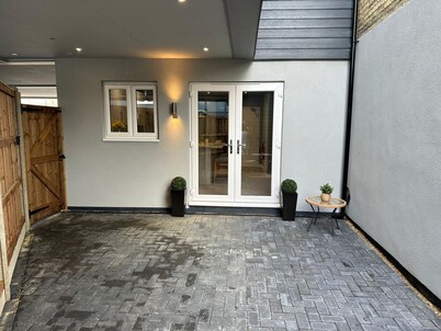 Citrine Apartment 4 in Newmarket