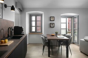 Dining - Premium apartment Ginger in a lovely historic town (Labin)