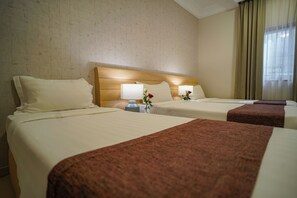 In-room safe, iron/ironing board, free WiFi - EMMAR AL NOOR (Makkah)