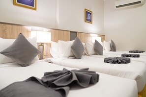 Standard Quadruple Room | In-room safe, iron/ironing board, free WiFi - Emaar Andalusia (Makkah)
