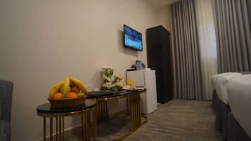 Standard Triple Room | In-room safe, iron/ironing board, free WiFi
