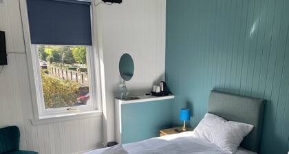 Queensberry Arms Hotel